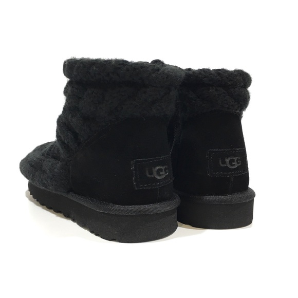 UGG CLASSIC MINI CHUNKY CABLE KNIT BOOTS -BLACK - WOMEN’S US 8 -NEW - Picture 3 of 9